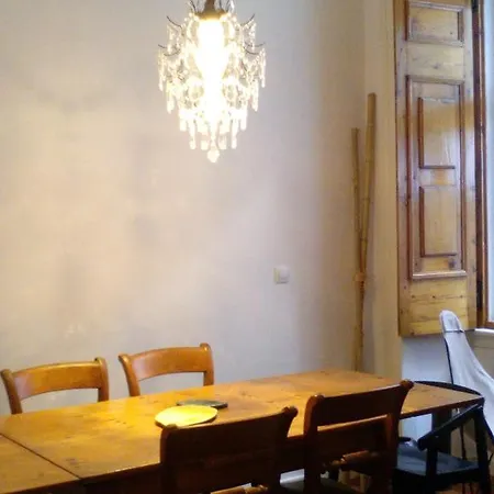 Look In At Alfama To Graca * Lisboa