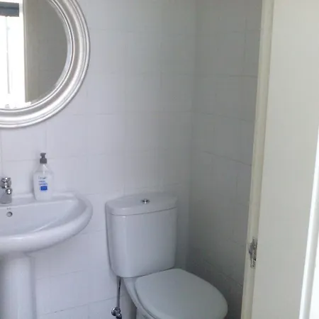 Look In At Alfama To Graca